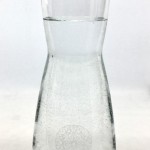 Wasserkaraffe mit BIAS Energiesymbol