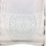 Wasserkaraffe mit BIAS Energiesymbol