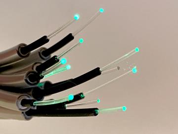 Modernste Lichtwellenleitertechnik